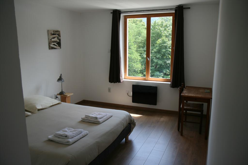 Hotel Restaurant Du Pecheur Lavoûte-Chilhac Kamer foto